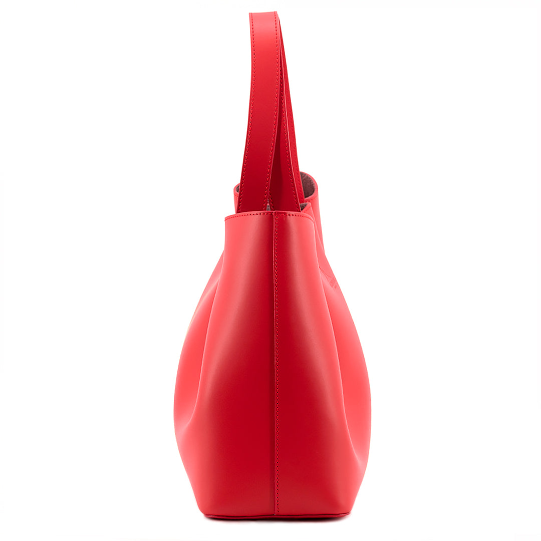 Viviene Tote, slim tote in red Italian Ruga leather – side view