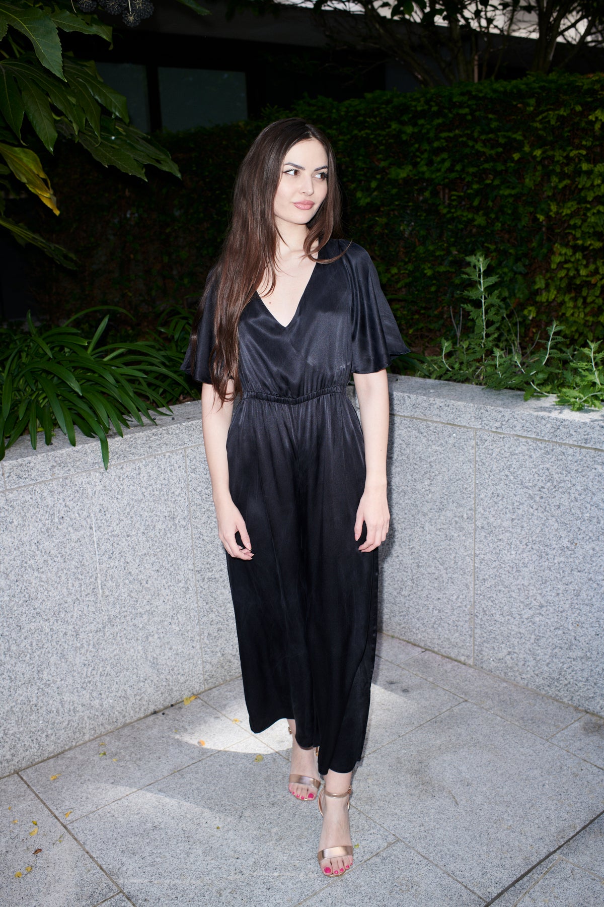Vittoria, jumpsuit in black 100% Mulberry silk – on model 3 – Alinari Firenze