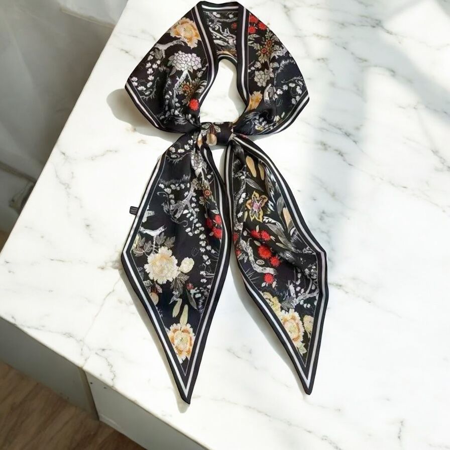 Silk scarves and twillies – Fiorita black floral Mulberry silk scarf – Alinari Firenze