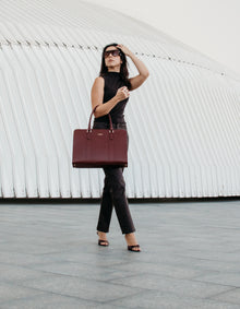 Alinari Tote, work tote in burgundy textured Italian leather – carried by hand