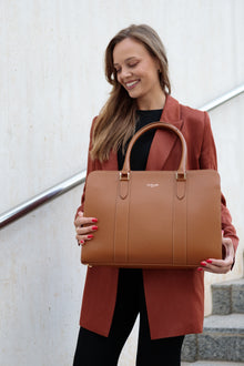 Alinari Tote, work tote in camel textured Italian leather – carried by hand
