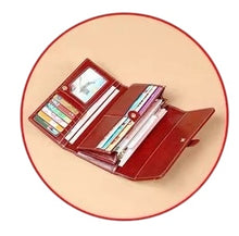 Classic Oil-Wax Wallet, portafoglio in pelle bovina cerata, colore rosso – vista prodotto – Alinari Firenze