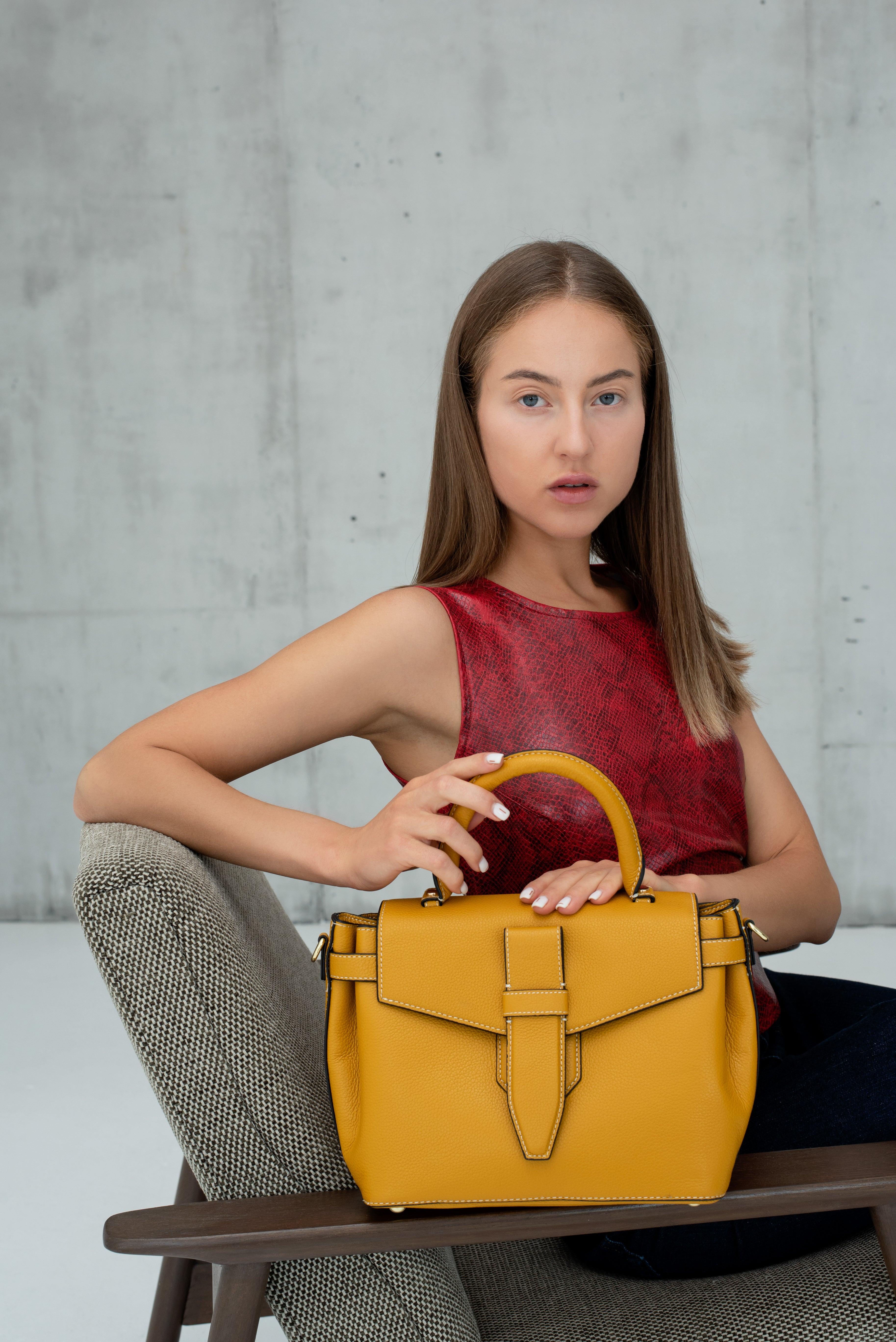 Demi Classic Shoulder Bag Leather bag Alinari Firenze