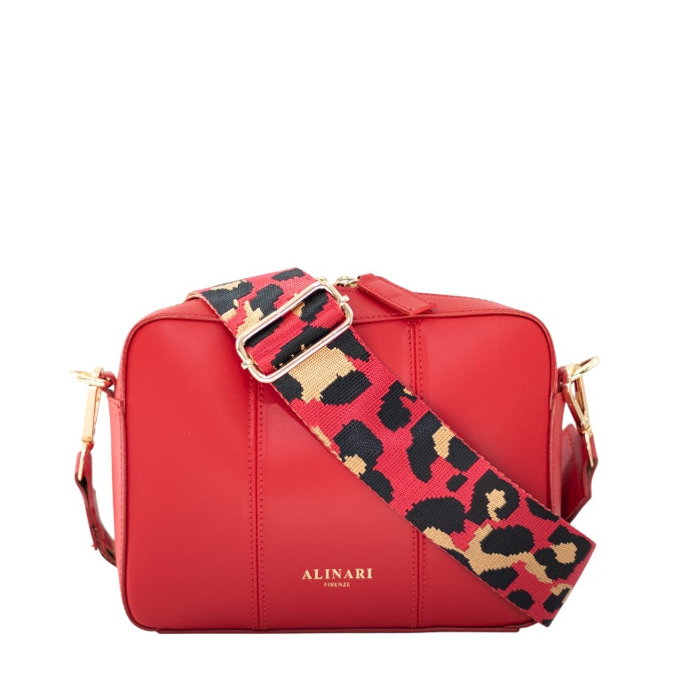 Flavia, borsa a tracolla in pelle Ruga italiana rossa – vista frontale con tracolla – Made in Italy