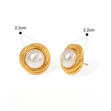 Marina, stud earrings in gold-tone pearl and stainless steel – product view – Alinari Firenze