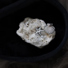 Sea Star and Shell, stud earrings in silver pearl-accent – styled view 3 – Alinari Firenze