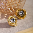 Vintage Rope Edge, pendientes de botón de metales mixtos, color dorado y plateado – foto lifestyle 3 – Alinari Firenze