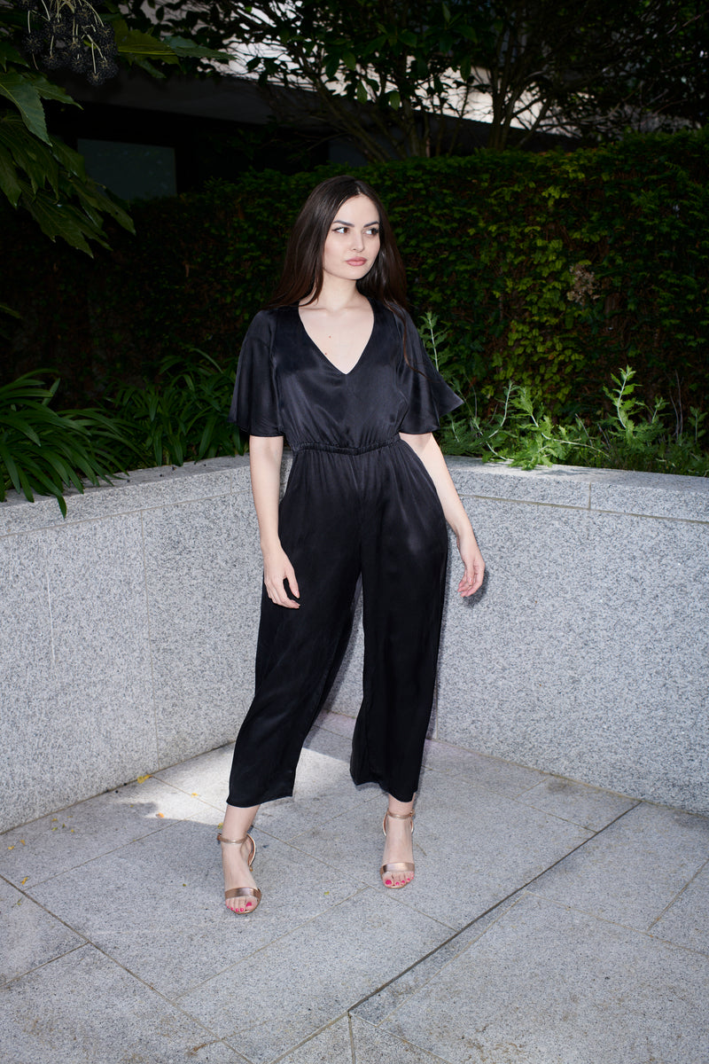 Vittoria, jumpsuit in black 100% Mulberry silk – on model – Alinari Firenze